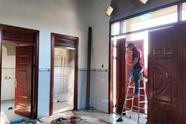 Cửa thép vân gỗ là gì và thương hiệu cửa Hùng Hưng Thịnh tại Đắk Lắk, Đắk Nông