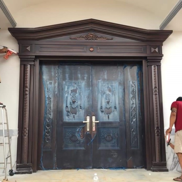 Cửa đi thép vân gỗ 4 cánh cao cấp sơn roman đồng Đắk Nông